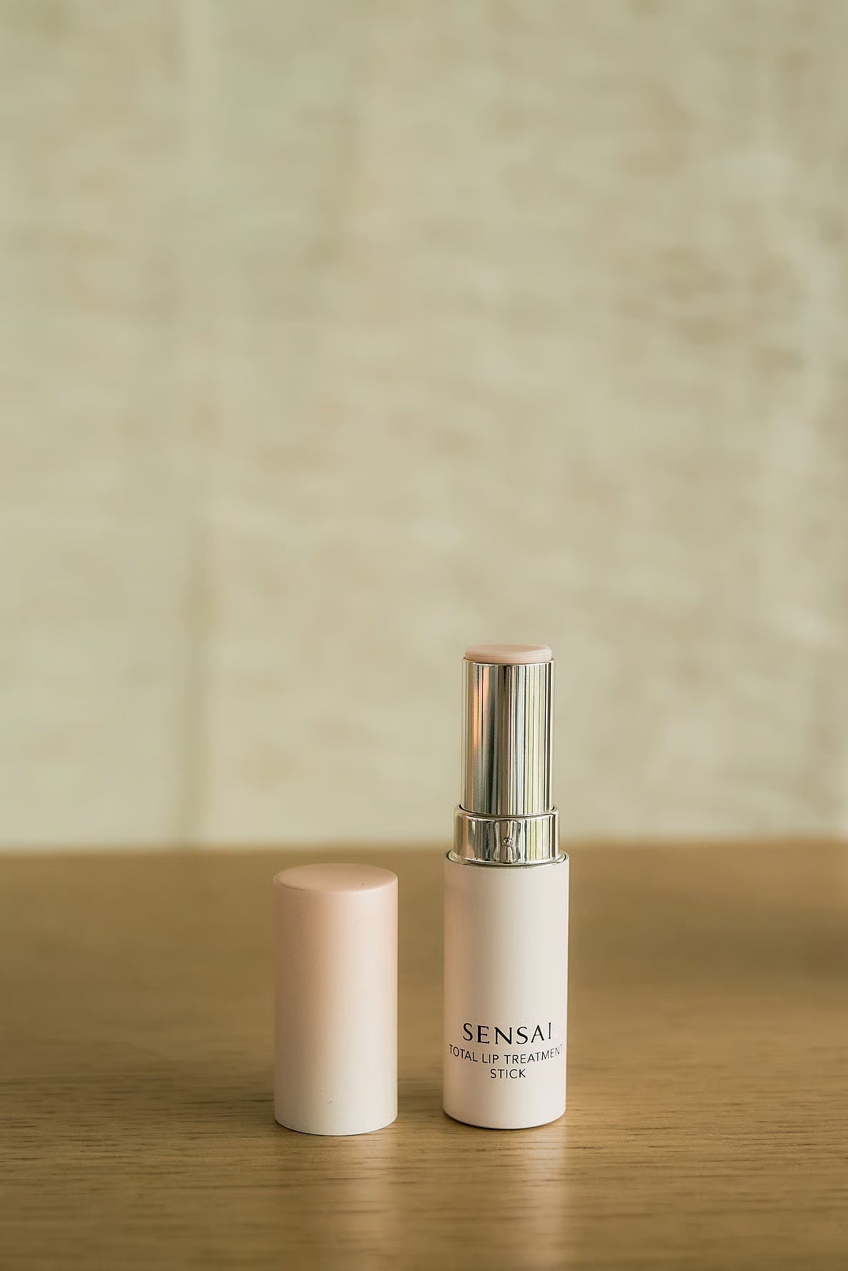 Sensai Total Lip Treatment Stick - Avoriell