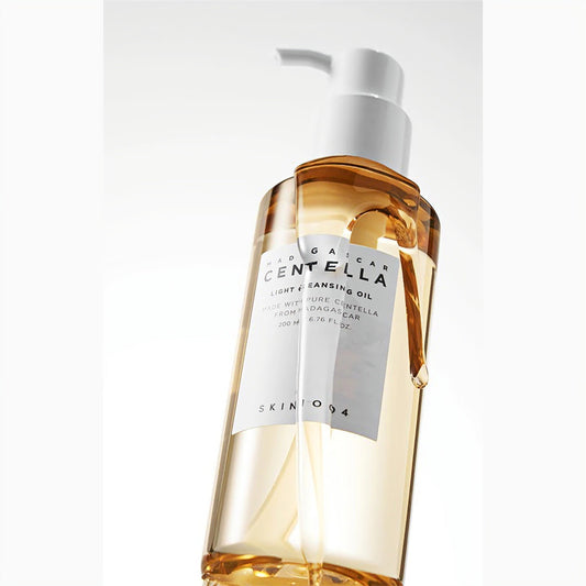SKIN1004 Madagascar Centella Light Cleansing Oil 200ml - Avoriell